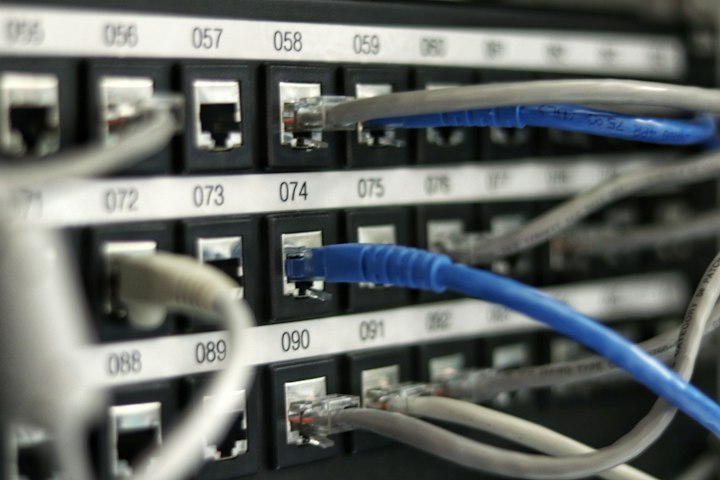 Equipamentos de rede e conectividade