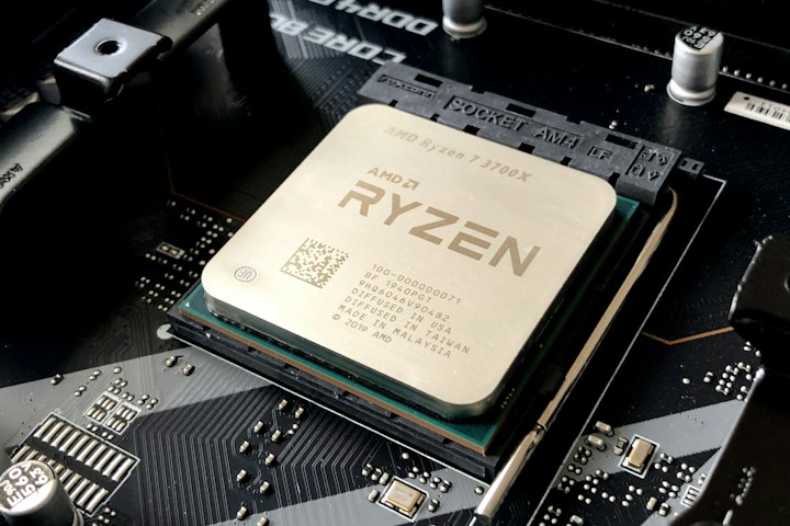 Computador aberto para upgrade de hardware